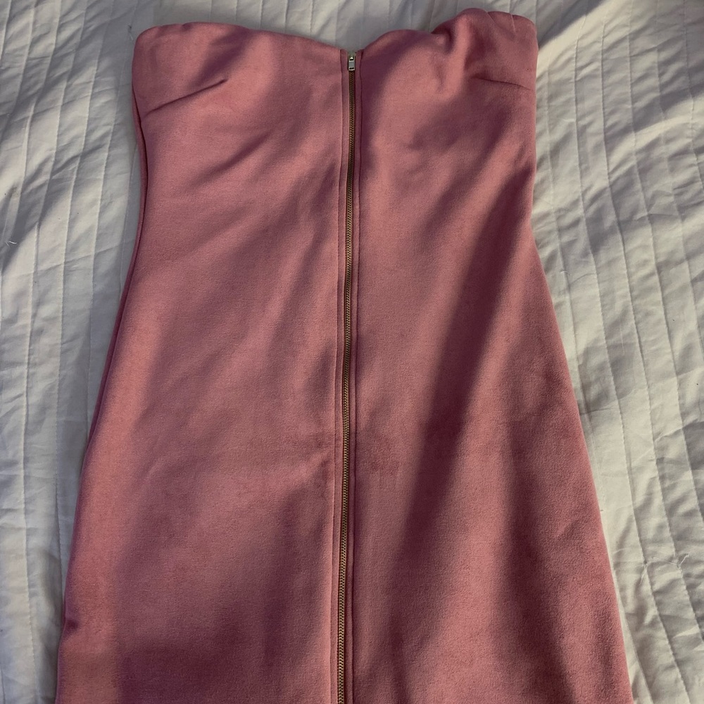 Pink sleeveless dress